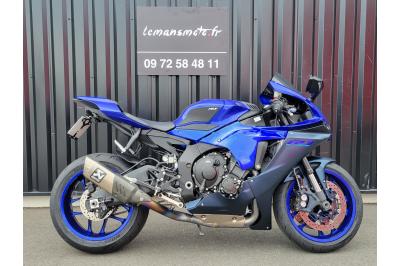 YAMAHA YZF 1000 R1