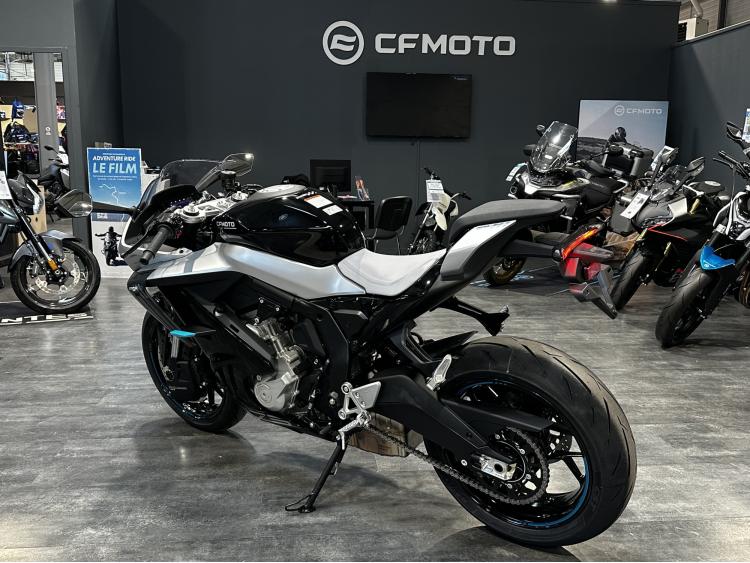 CF MOTO 675 SR-R 