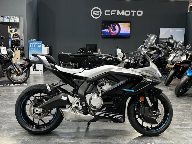 CF MOTO 675 SR-R 