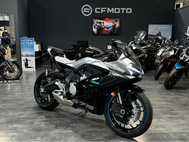 CF MOTO 675 SR-R 