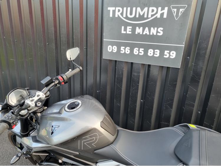 TRIUMPH STREET TRIPLE 765 R