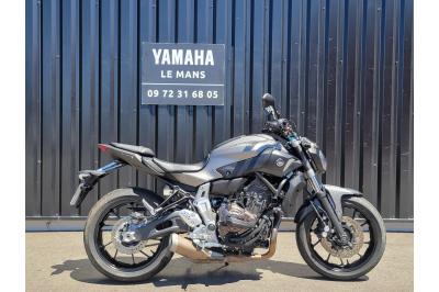 YAMAHA MT-07