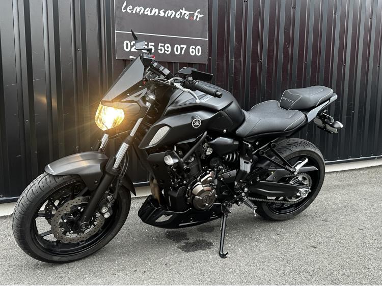 YAMAHA MT-07 A2