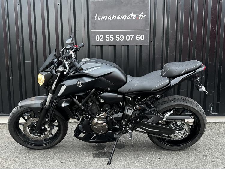 YAMAHA MT-07 A2