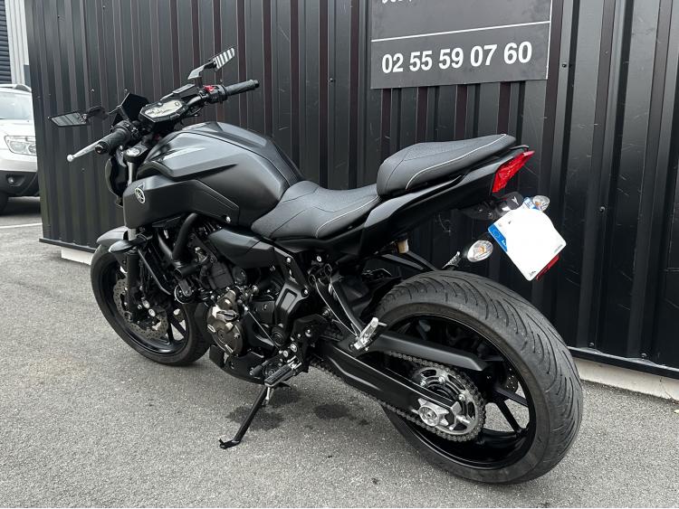 YAMAHA MT-07 A2