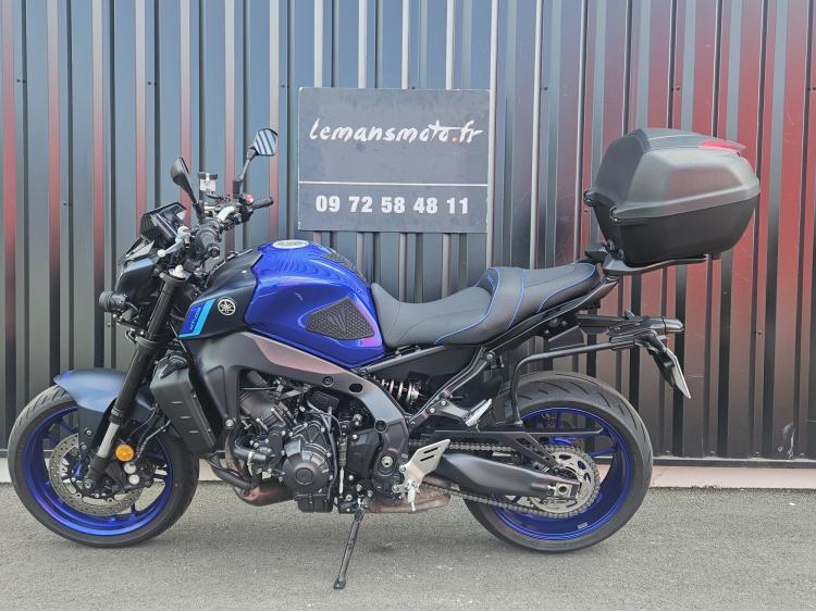 YAMAHA MT-09