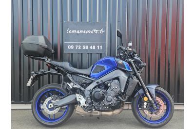 YAMAHA MT-09