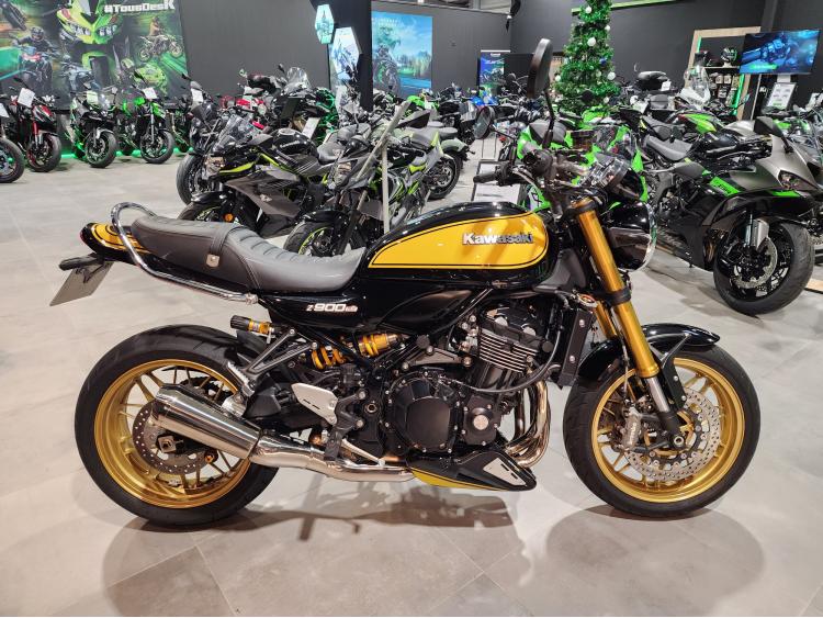 KAWASAKI Z900RS SE