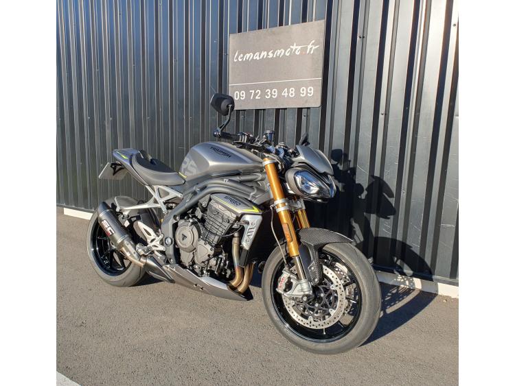 TRIUMPH SPEED TRIPLE 1200 RS
