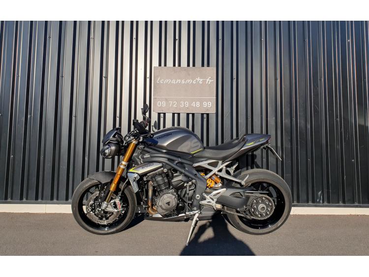 TRIUMPH SPEED TRIPLE 1200 RS