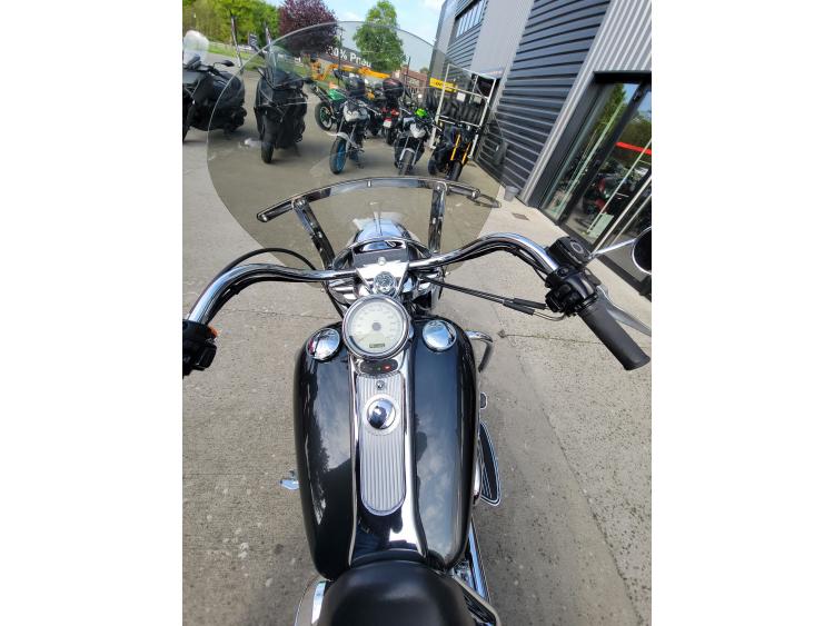HARLEY-DAVIDSON TOURING ROAD KING 1450 CUSTOM