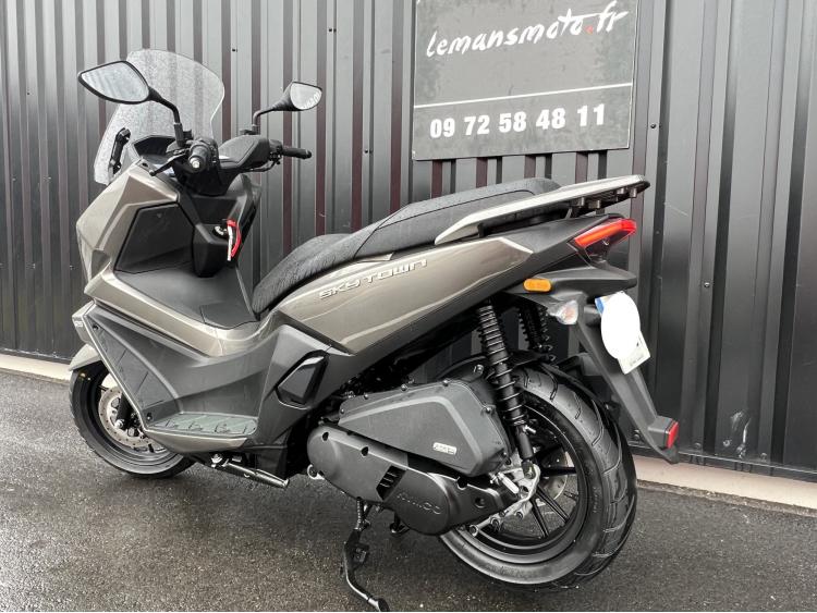 KYMCO SKYTOWN 125