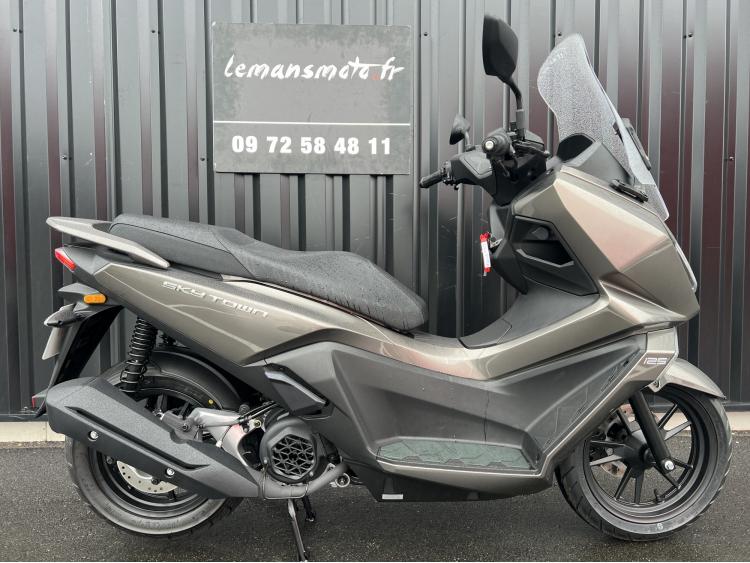 KYMCO SKYTOWN 125