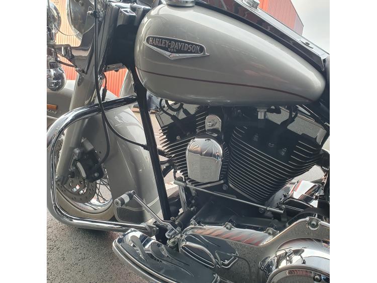 ROAD KING 1584 CLASSIC avec marche arriere FLHRC