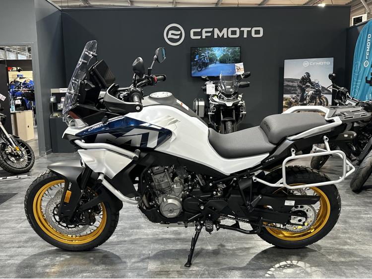 CF MOTO 800 MT EXPLORE EDITION BLANC 1500€ De Remise *