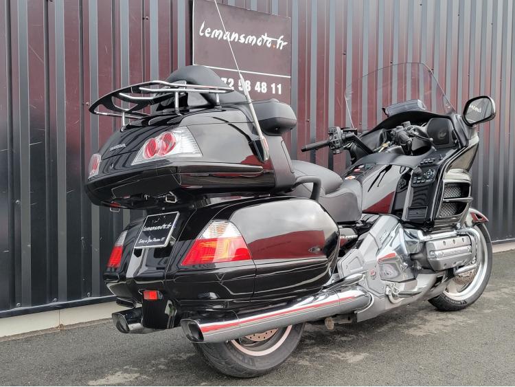 HONDA GL1800 GOLDWING