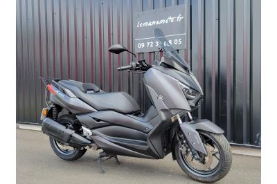 YAMAHA XMAX 300