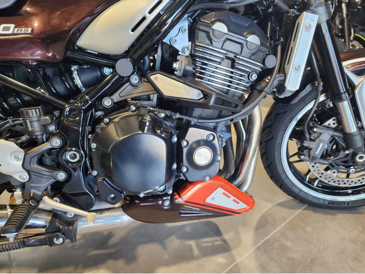 KAWASAKI Z900RS 