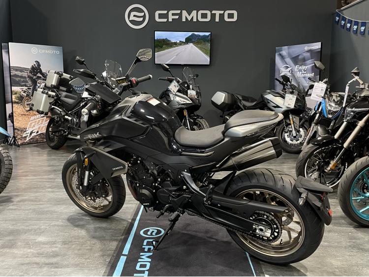 CF MOTO 800 NK Advanced TC