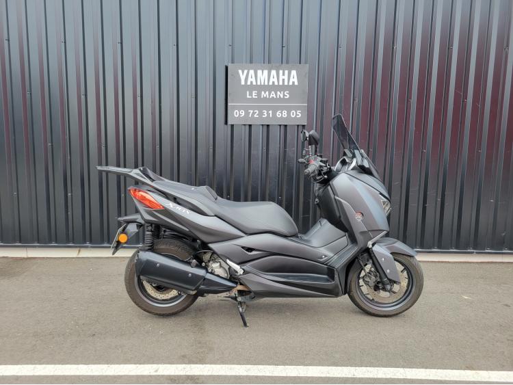 YAMAHA XMAX 300