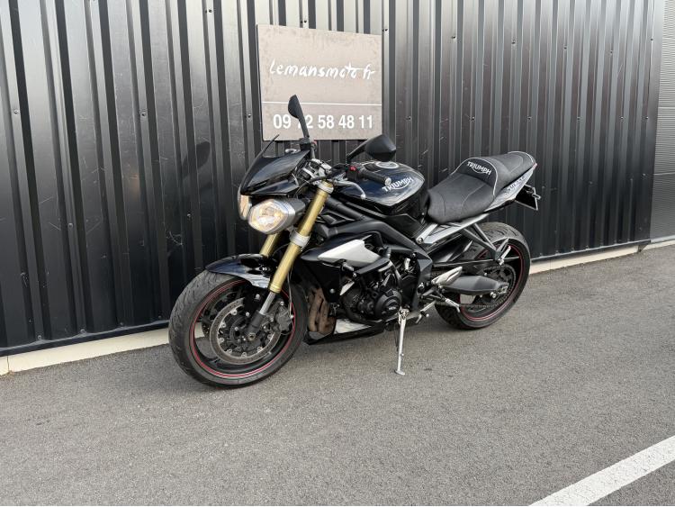 TRIUMPH STREET TRIPLE 675