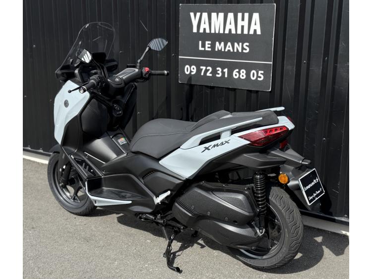 XMAX 300 TECH MAX +