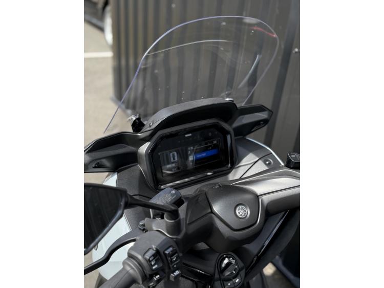 XMAX 300 TECH MAX +
