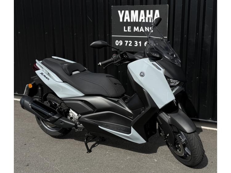 XMAX 300 TECH MAX +