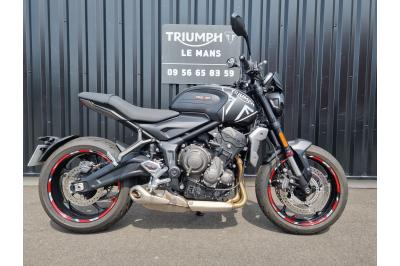 TRIUMPH TRIDENT 660