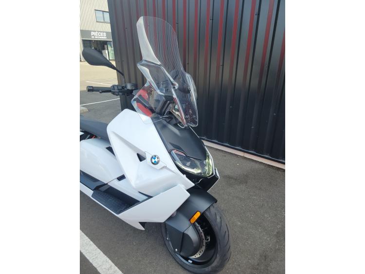 BMW CE 04