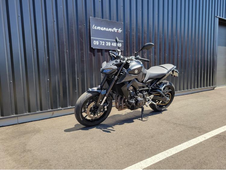 YAMAHA MT-09  MT 09  MT09   SEULEMENT 11200 KILOMETRES