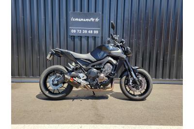 YAMAHA MT-09