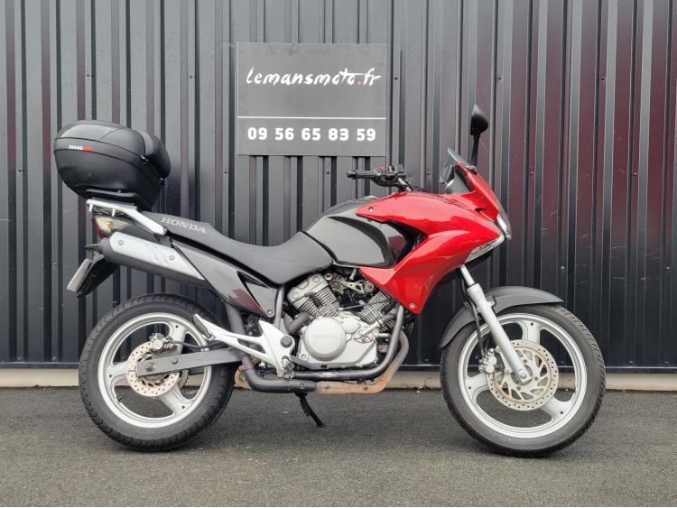 HONDA VARADERO 125 SEULEMENT 19065 KM