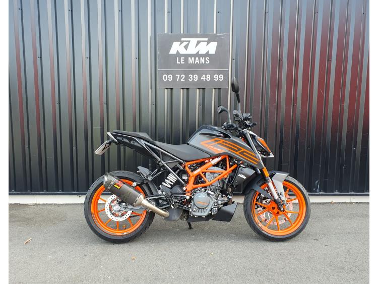 KTM 125 DUKE  SEULEMENT 2600 KILOMETRES