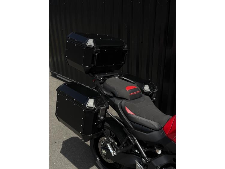TRACER 9 GARANTIE 5 ANS BAGAGERIE COMPLETE