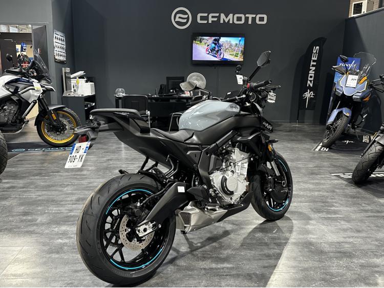 CF MOTO 675 NK